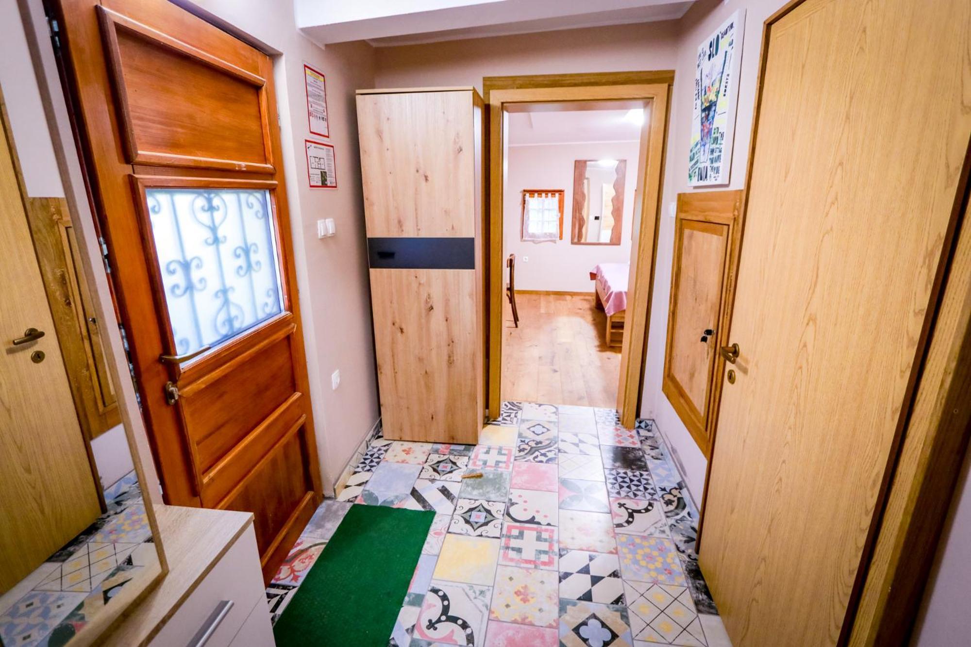 Hostel Strug Makole Экстерьер фото